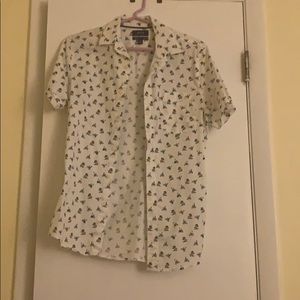 Button up short sleeve shirt